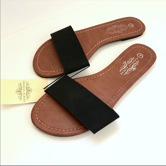 🌿 ONE LEFT 🌿Charles Albert Black Strap Sandal - Picture 2 of 6